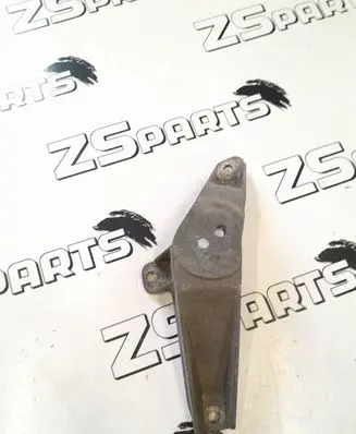 BMW 5 E39 Engine mounting bracket 1096079