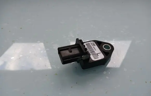 Toyota Avensis T250 Airbag deployment crash/impact sensor 8983405010 228507391G