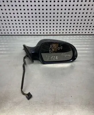 Audi A5 8T 8F Front door electric wing mirror E1020931
