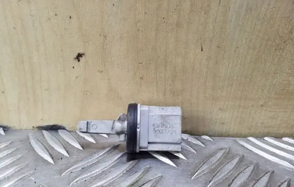 Volkswagen Touran I Interior temperature sensor 1K0907543A
