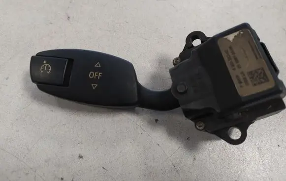 BMW 5 E60 E61 Cruise control switch 695135202 0130615006
