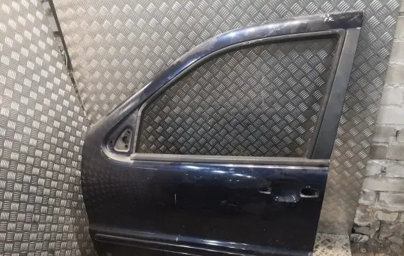 Mercedes-Benz ML W163 Front door 1637201505 A1637201505