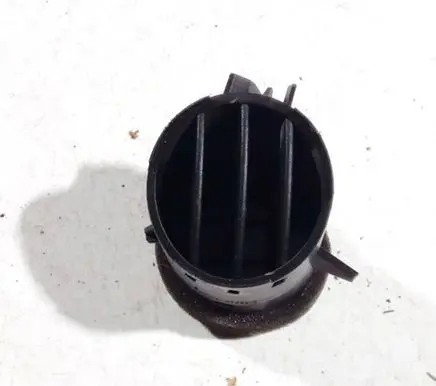 Mitsubishi Colt Dash center air vent grill 05505000 05505-000