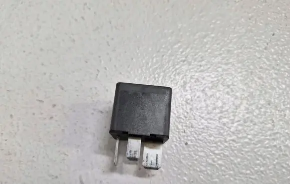Mitsubishi ASX Other relay MR400709