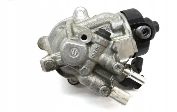 BMW 3 E90 E91 Fuel injection high pressure pump