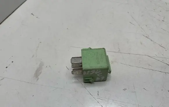 BMW 5 E39 Other relay 8373700 6136 23134B595314
