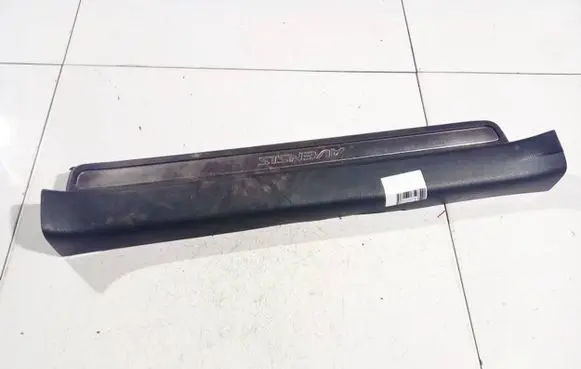 Toyota Avensis T250 Front sill trim cover 6791305050 67913-05050