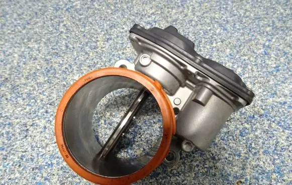 Volvo XC90 Throttle valve 31459842