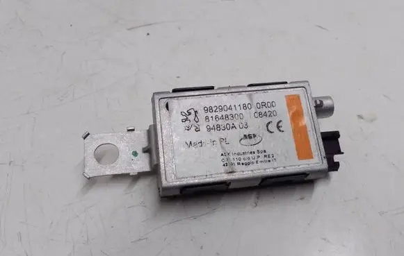 Opel Grandland X Aerial antenna amplifier 9829041180 81648300 94830A03