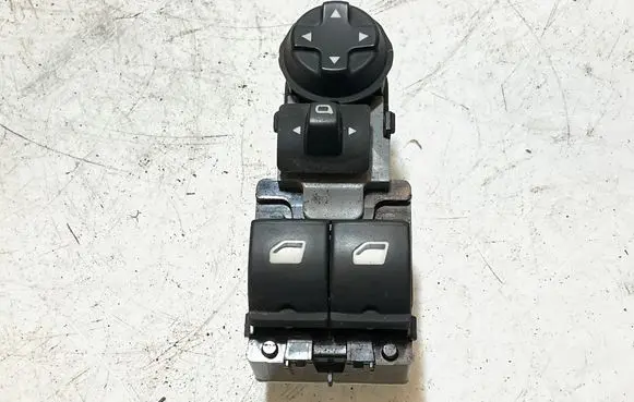 Citroen Dispatch III Electric window control switch 96783350ZD 51237100 22900918