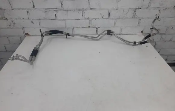 Gearbox oil cooler pipe/hose