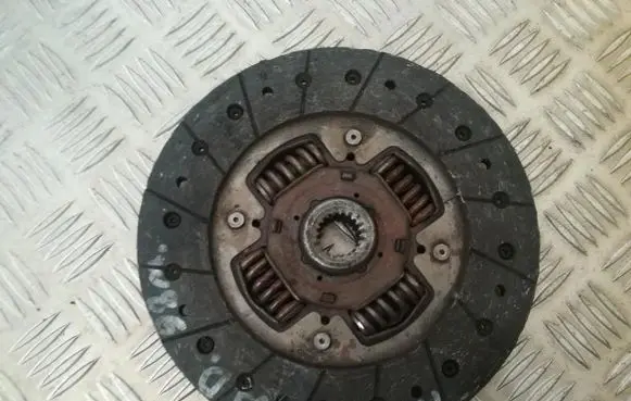 Mazda 323 Clutch pressure plate rf12