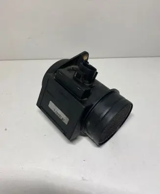 Audi A4 S4 B5 8D Mass air flow meter 71822151