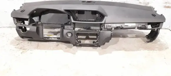 Mercedes-Benz E W212 Dashboard 2126802387 2126802587