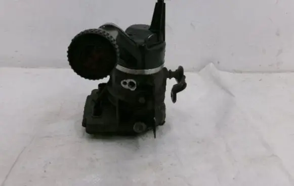 Citroen C4 I Picasso Power steering pump 9684040280