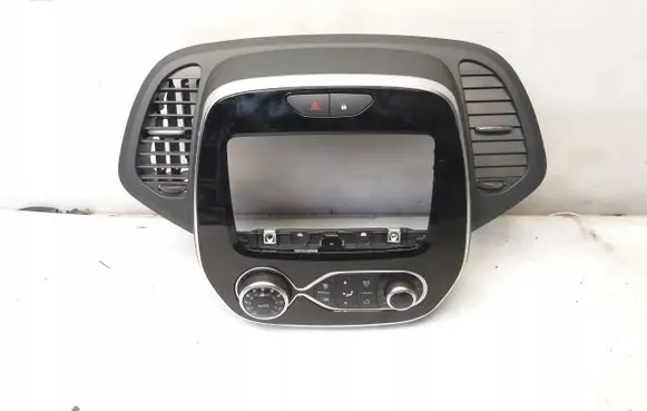 Renault Captur Climate control unit