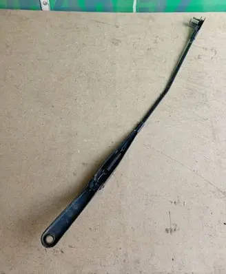 Ford Focus Front wiper blade arm 4M5117526A