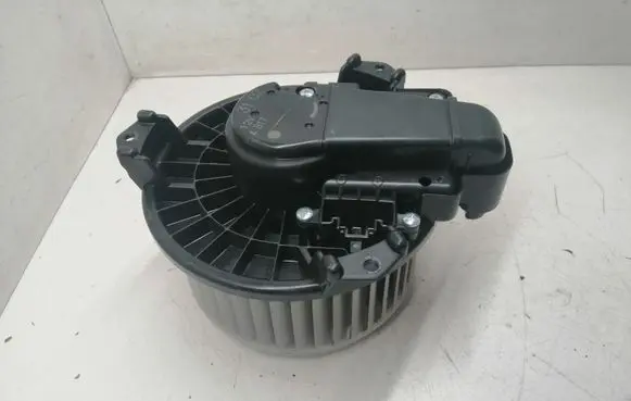 Toyota Yaris Heater fan/blower 3102 4B17