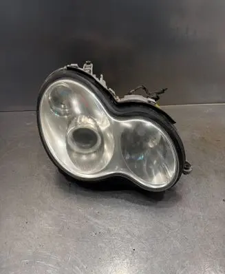 Mercedes-Benz C W203 Headlight/headlamp A2038203861 0301166276