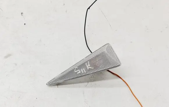 Renault Scenic II - Grand scenic II Front fender indicator light 8200027150