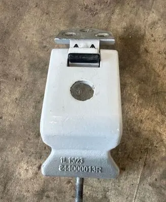 Nissan NV400 Loading door lower hinge 844000013R