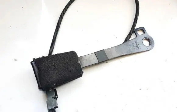 Audi 80 90 S2 B4 Front seatbelt buckle 3c0857755 33047577
