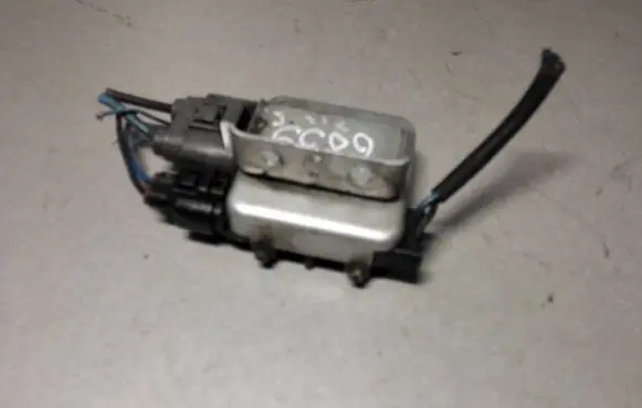 Coolant fan relay