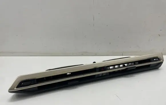 BMW iX Dash center air vent grill 9490662
