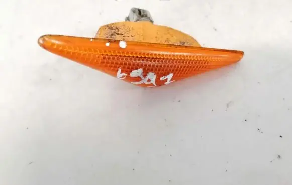 Ford Focus Front fender indicator light xs4h3k354