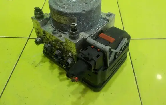 Volkswagen PASSAT B8 ABS Pump 3Q0614517R