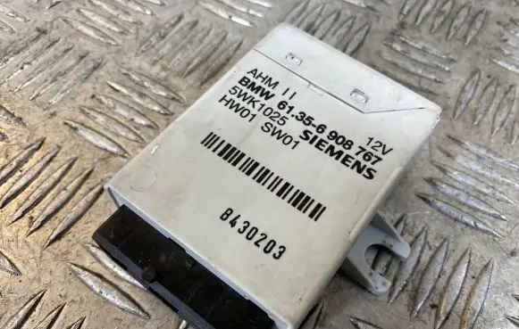 BMW 5 E39 Tow bar trailer control unit/module 61356908767 5WK1025 B430203