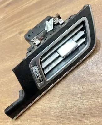 Mercedes-Benz E W212 Dashboard side air vent grill/cover trim A2128303454