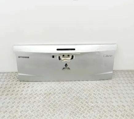 Mitsubishi L200 Tailgate/trunk/boot lid 6724A188