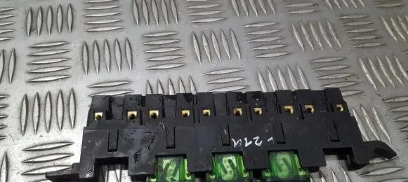 Mercedes-Benz C W202 Fuse box set