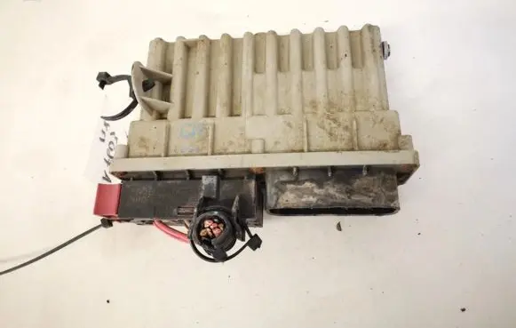 Coolant fan relay