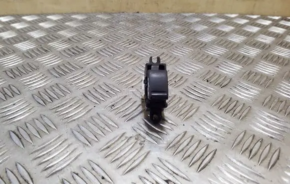 Nissan X-Trail T30 Electric window control switch