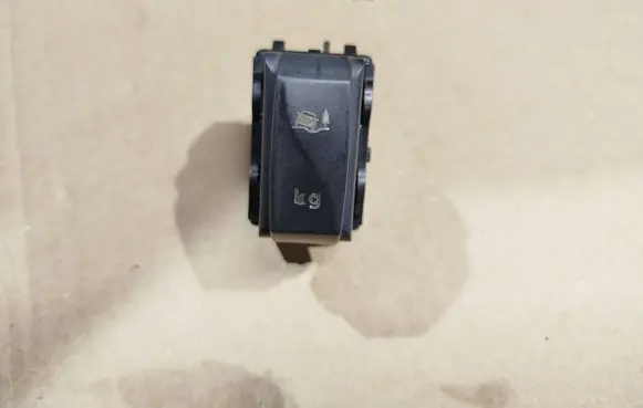 Renault Master III ESP (stability program) switch 255003860R 630714