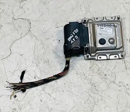 BMW 1 F20 F21 Adblue control unit 748814001
