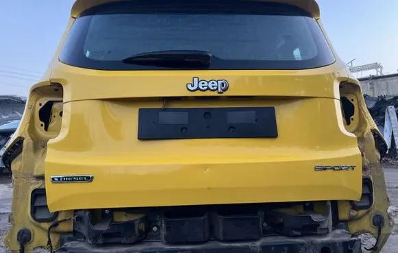 Jeep Renegade Tailgate/trunk/boot lid 