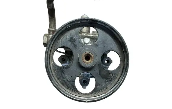 Opel Insignia A Power steering pump 55563329