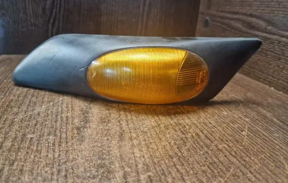 Iveco Daily 3rd gen Front fender indicator light 500322578 504104563