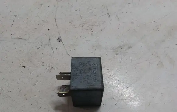 Audi A3 S3 8L Other relay 141951253B 20240072