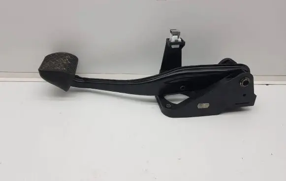 Infiniti Q30 Brake pedal A2462900019
