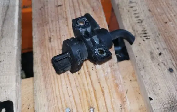 Renault Laguna II Turbo solenoid valve 7700113709