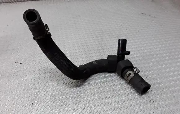Toyota Yaris Engine coolant pipe/hose