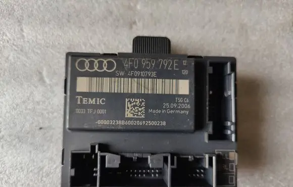 Audi A6 S6 C6 4F Door control unit/module 4F0959792E 4F0910793E 0033TFJ0001