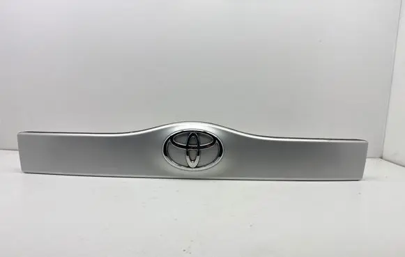 Toyota Prius (XW20) Trunk door license plate light bar 7680147050