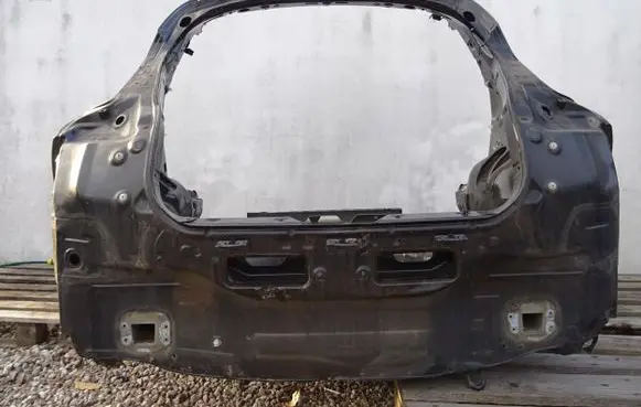 Nissan Juke I F15 Rear bodywork 