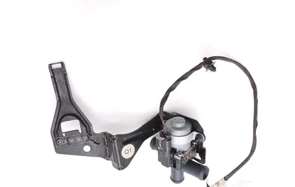 Mercedes-Benz GLE (W166 - C292) Webasto circulation pump for autonomous heater A0005062864 67748C 1147412163