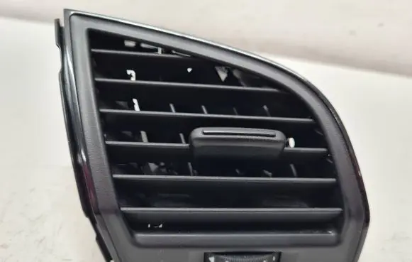 Skoda Fabia Mk3 (NJ) Dashboard side air vent grill/cover trim 6V0819702